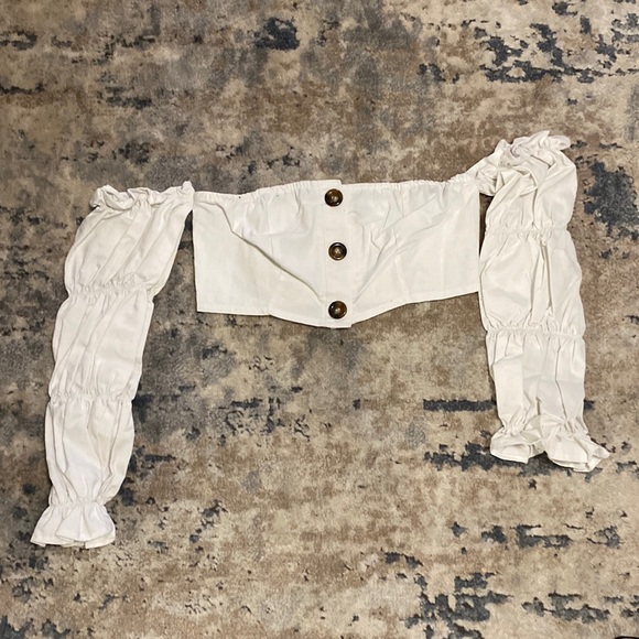 White crop top - Picture 1 of 4